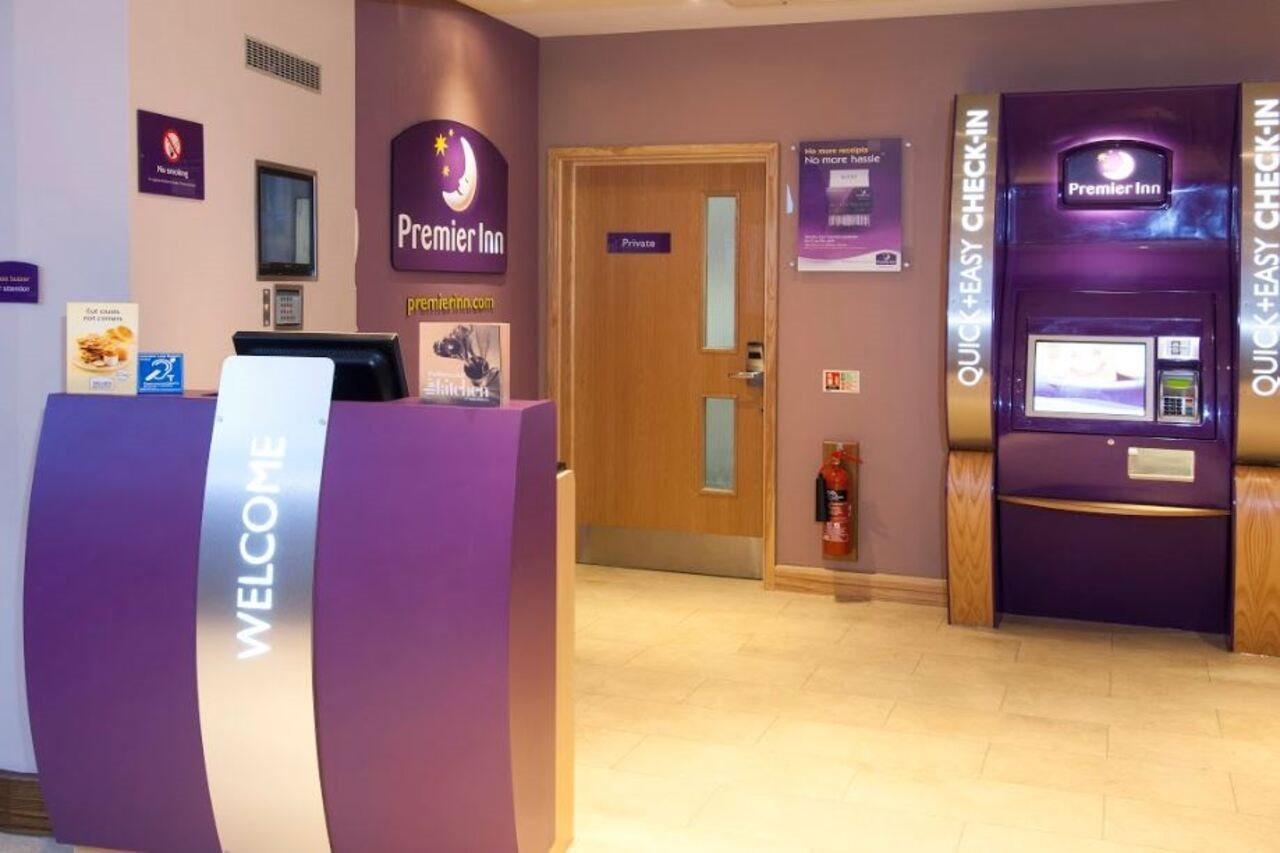 Premier Inn Kidderminster Exteriör bild