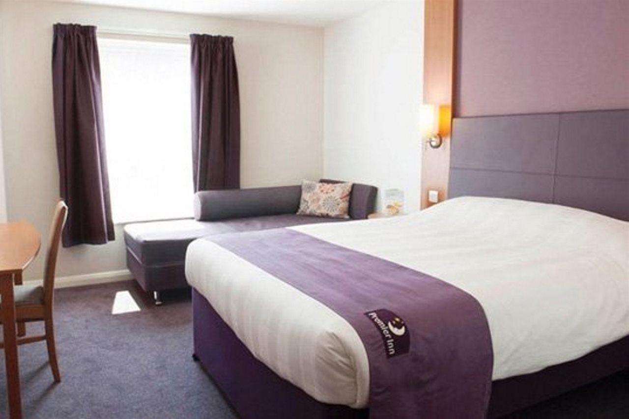 Premier Inn Kidderminster Exteriör bild
